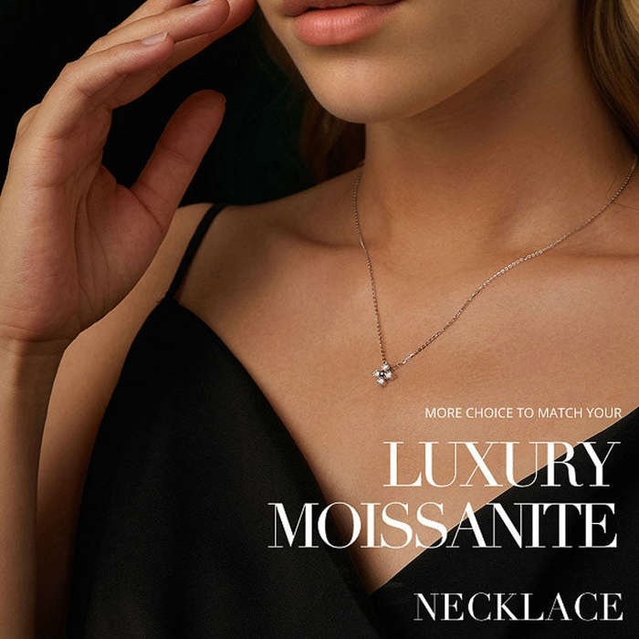 S925 Sterling Silver Plated with Platinum Lucky Four-leaf Clover Moissanite Necklace(MSN038)