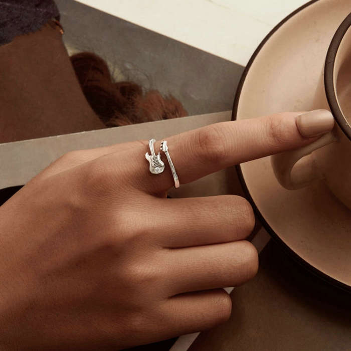 S925 Sterling Silver Oxidized Guitar-shaped Ring Opening Ring Jewelry(SCR1042-E)