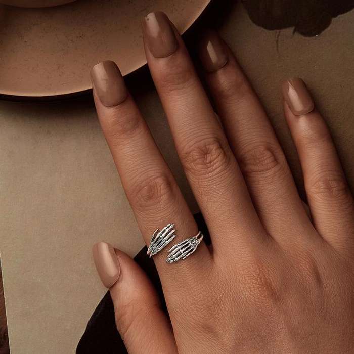 S925 Sterling Silver Oxidized Skeleton Hand Adjustable Open Ring(BSR608-E)