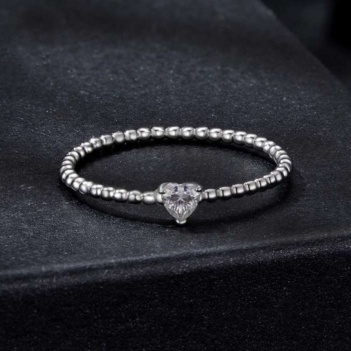 MSR063 S925 Sterling Silver Heart Moissanite Ring(6)