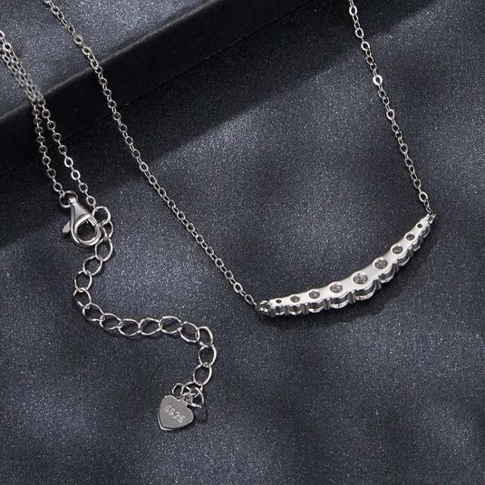 S925 Sterling Silver Smiling Moissanite Necklace Elegant Clavicle Chain(MSN041)