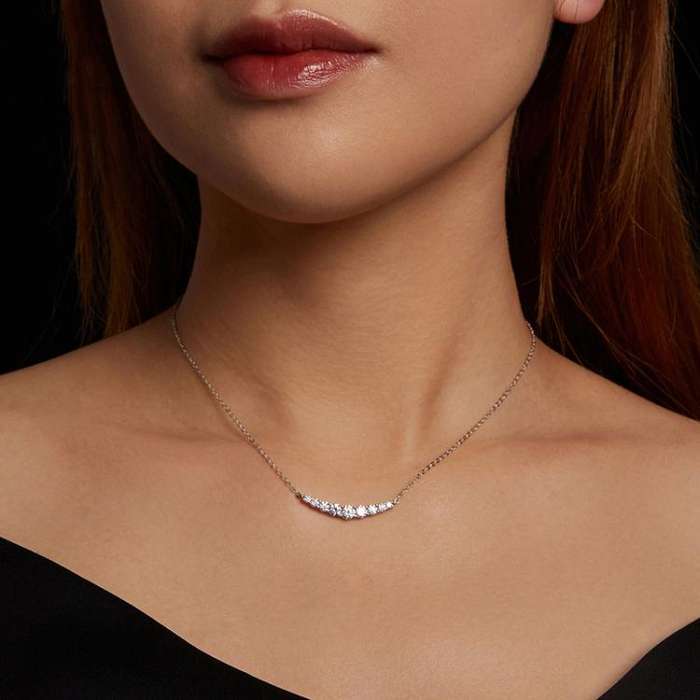 S925 Sterling Silver Smiling Moissanite Necklace Elegant Clavicle Chain(MSN041)