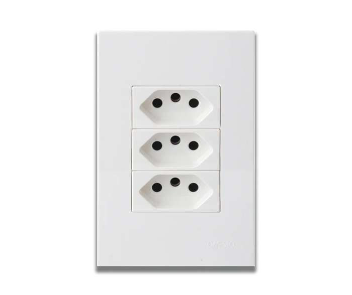 2X4 UNSWITCHED SOCKET
