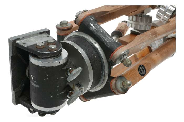 Universal Fluid Heads Tripod Head from Australia