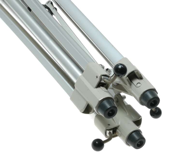 ARCA Swiss Mono Ball Camera with Aluminium Tripod