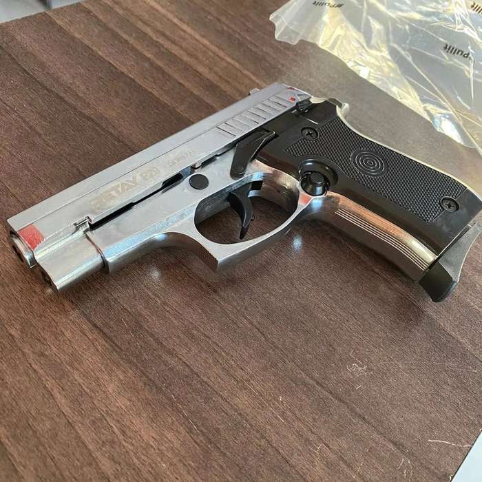 Retay F29 Shiny Chrome Blank/Pepper Gun (Semi Auto|7+1|9mm PAK)