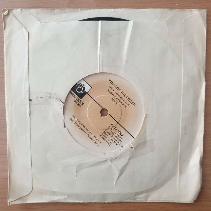 Austin Roberts  Rocky - Vinyl 7" Record - Very-Good+ Quality (VG+) (verygoodplus7)