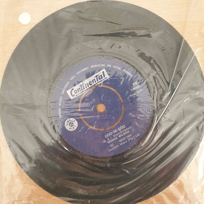 Ronnie Wilson  The Kentuckian Song - Vinyl 7" Record - Very-Good+ Quality (VG+) (verygoodplus7)