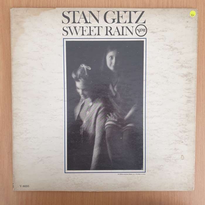Stan Getz  Sweet Rain   Vinyl LP Record - Very-Good+ Quality (VG+) (verygoodplus)