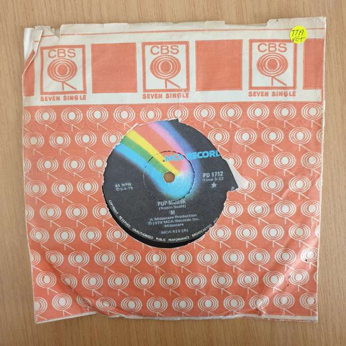 M  Pop Muzik - 7" Record - Very-Good+ Quality (VG+) (verygoodplus) (DLB)