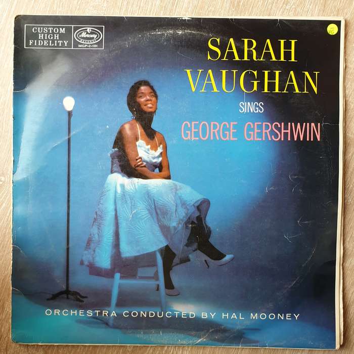 Sarah Vaughan Sings George Gershwin - Vinyl LP Record - Opened  - Very-Good- Quality (VG-)