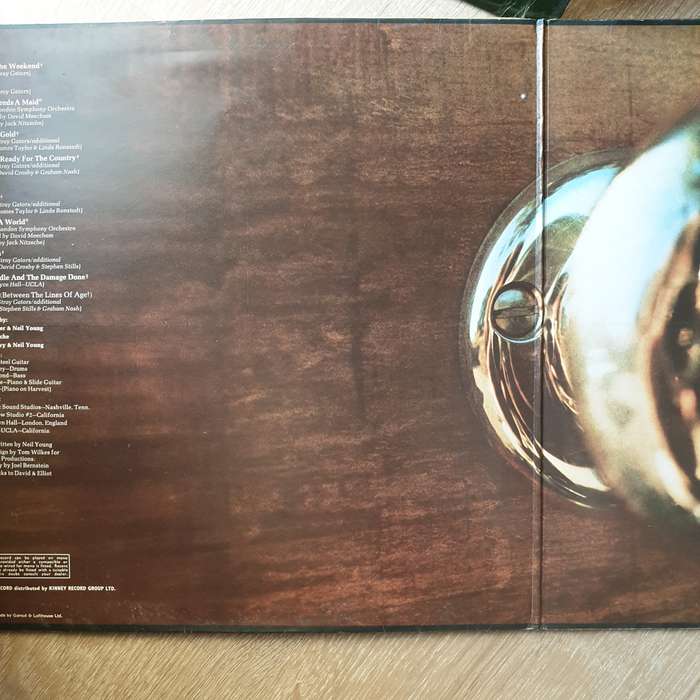 Neil Young  Harvest (UK) - Vinyl LP Record - Very-Good Quality (VG)
