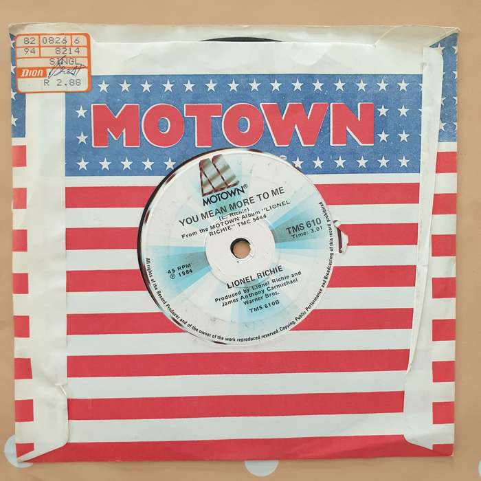 Lionel Richie  Hello / You Mean More To Me - Vinyl 7" Record - Very-Good+ Quality (VG+)