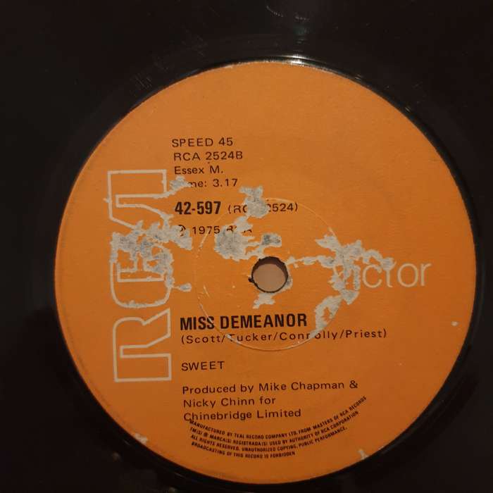 Sweet  Fox On The Run  - Vinyl 7" Record - Very-Good- Quality (VG-)