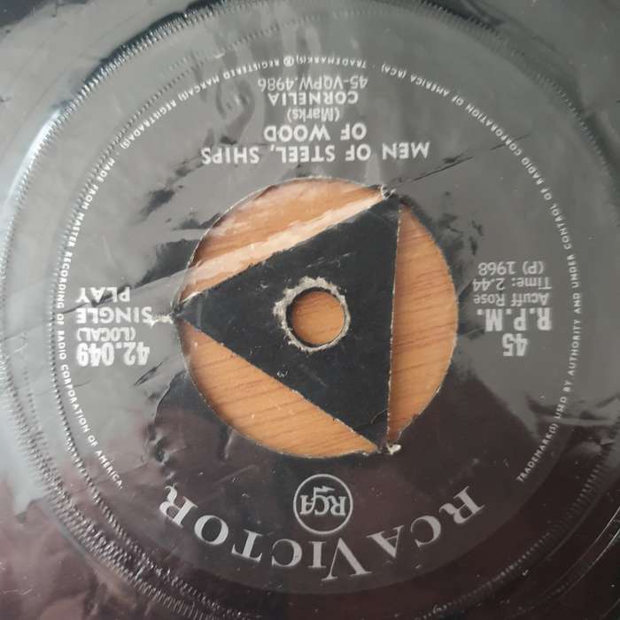 Cornelia  Picking Up Pebbles - Vinyl 7" Record - Very-Good+ Quality (VG+) (verygoodplus)