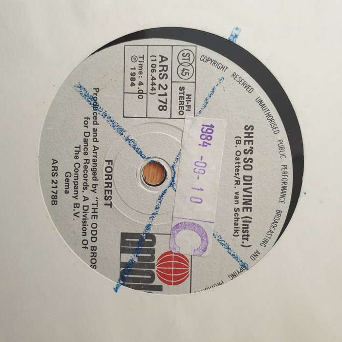 Forrest  She's So Divine - Vinyl 7" Record - Very-Good+ Quality (VG+) (verygoodplus)