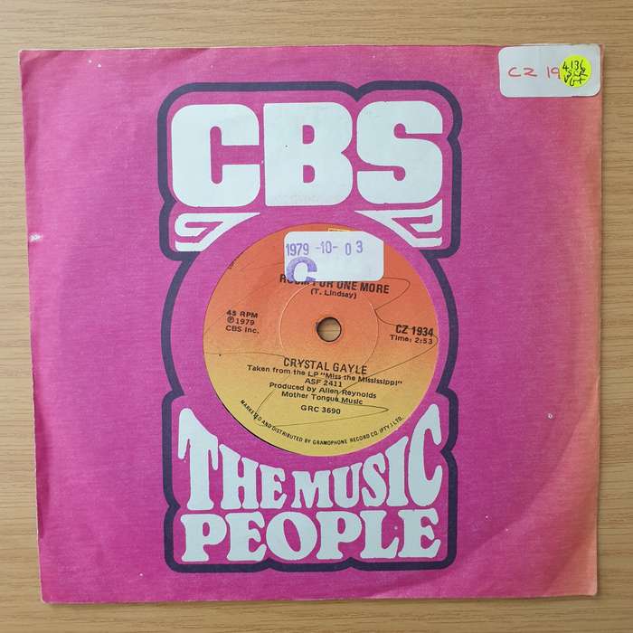 Crystal Gayle  Half The Way - Vinyl 7" Record - Very-Good+ Quality (VG+) (verygoodplus)