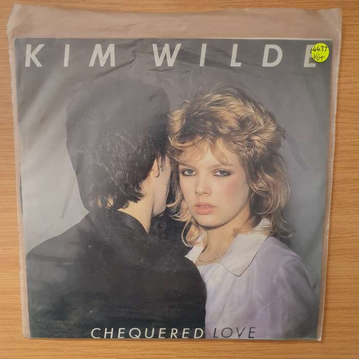 Kim Wilde  Chequered Love - Vinyl 7" Record - Very-Good+ Quality (VG+) (verygoodplus)