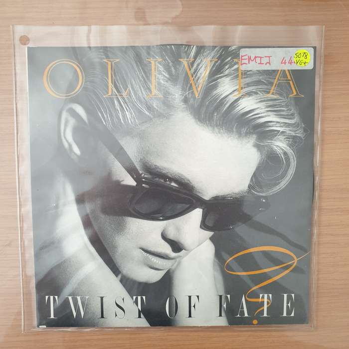 Olivia  Twist Of Fate -  Vinyl 7" Record - Very-Good+ Quality (VG+) (verygoodplus)