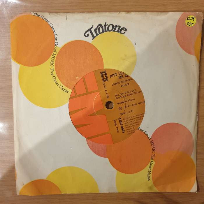 Pilot  Magic - Vinyl 7" Record - Very-Good+ Quality (VG+) (verygoodplus)