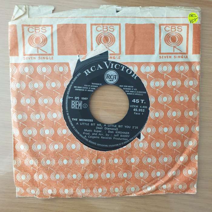 The Monkees  A Little Bit Me, A Little Bit You / The Girl I Knew Somewhere - Vinyl 7" Record -...