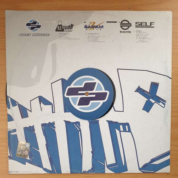Black & White  We Explode - Vinyl LP Record - Very-Good+ Quality (VG+) (verygoodplus)