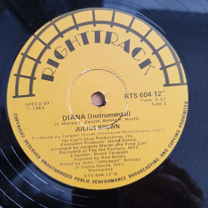 Julius Brown  Diana -  Vinyl LP Record - Very-Good+ Quality (VG+) (verygoodplus)