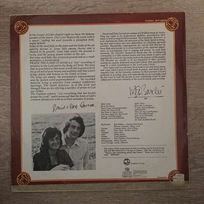 Praise the name - a live expression of worship - Vinyl LP Record - Opened  - Very-Good- Quality (...