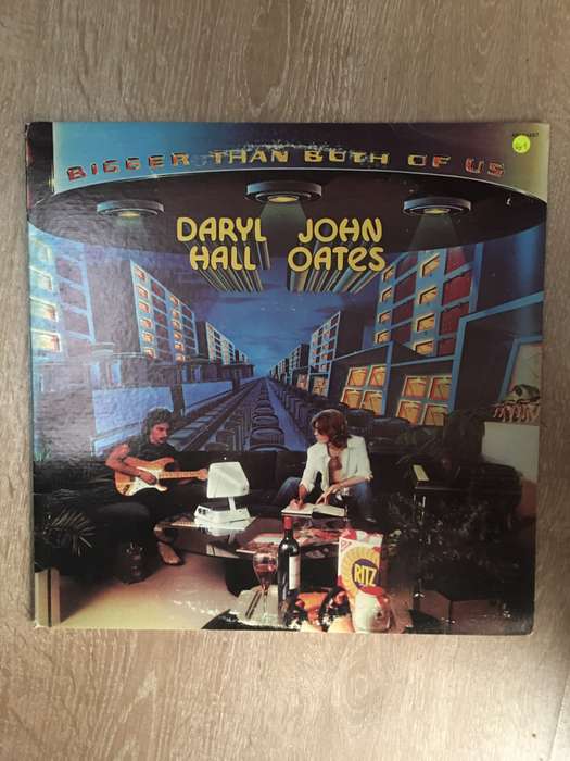 Daryl Hall & John Oates  Bigger Than Both Of Us -  Vinyl LP Record - Opened  - Very-Good+ Q...
