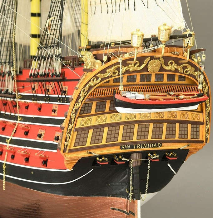 Santisima Trinidad 1/84 Scale Artesania Latina 22901