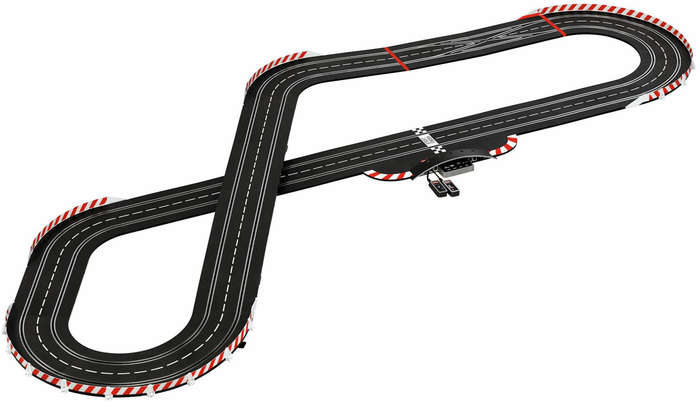 DIGITAL NASCAR Daytona Challenge 7.3m Set 1/32 Carrera 30042