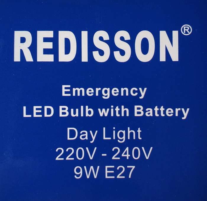 REDISSON 9 watt E27 Super Bright Smart Rechargeable Emergency LED bulb