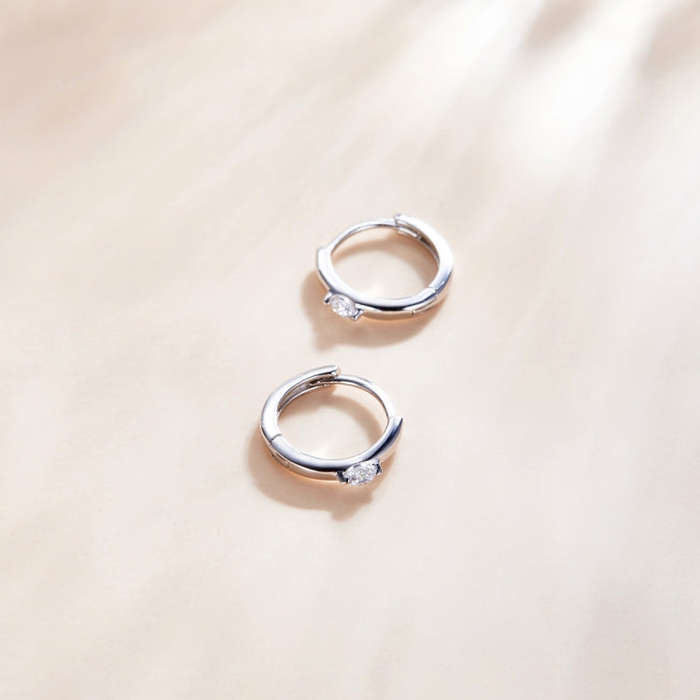 S925 Sterling Silver Silver Fashion Zircon Ear Buckle Women Earrings(White Silver)