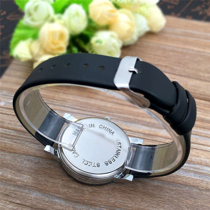 Couple Back View Pattern Leather Strap Quartz Watch(Black for Woman)