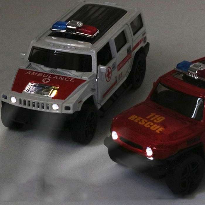 1:36 Off-road Police Car Ambulance Model Boy Car Toy With Sound and Light(Green)