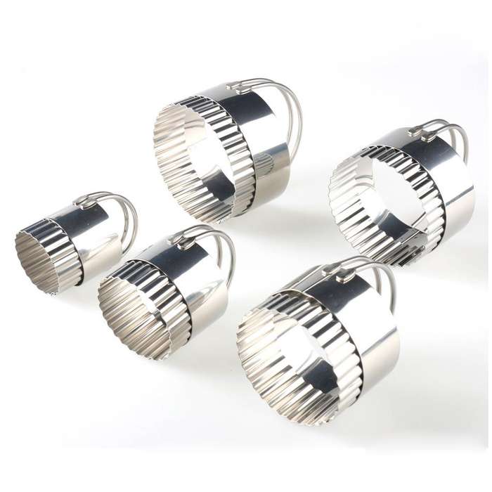 5 in 1 Stainless Steel Circular Wave Pattern Biscuit Cutter Set With Handle Fondant Tool Diameter...