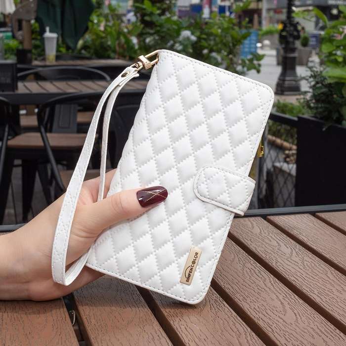 For Samsung Galaxy S22 Ultra 5G Diamond Lattice Zipper Wallet Leather Flip Phone Case(White)