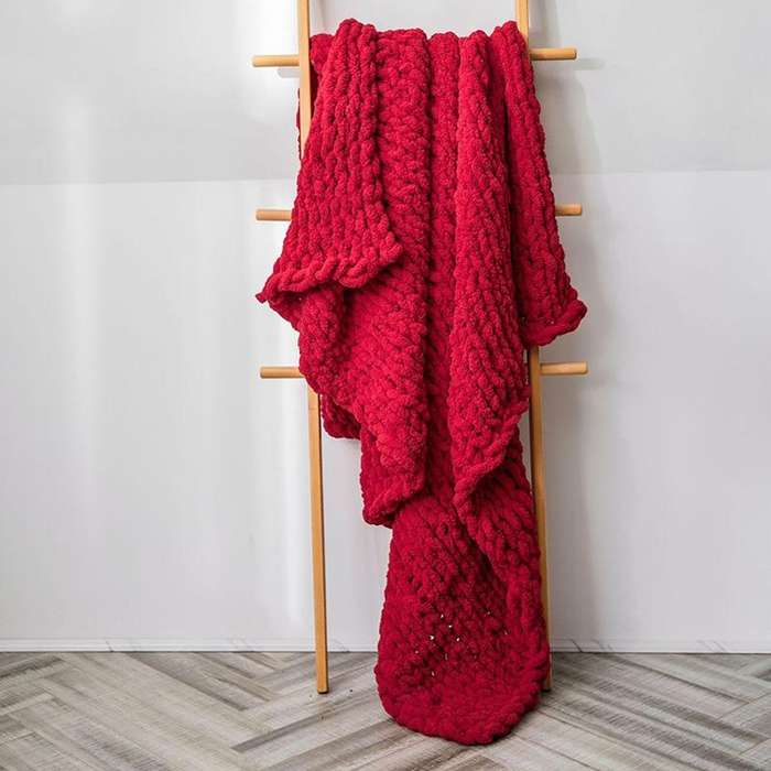 Handmade Thick Wool Knitted Blanket Sofa Chenille Stick Knitted Blanket, Size: 130 x 160 CM(Scarlet)