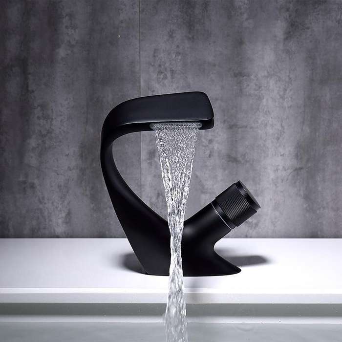 Basin Waterfall Type Hot & Cold Water All-Copper Faucet Bathroom Sanitary Ware (Black)