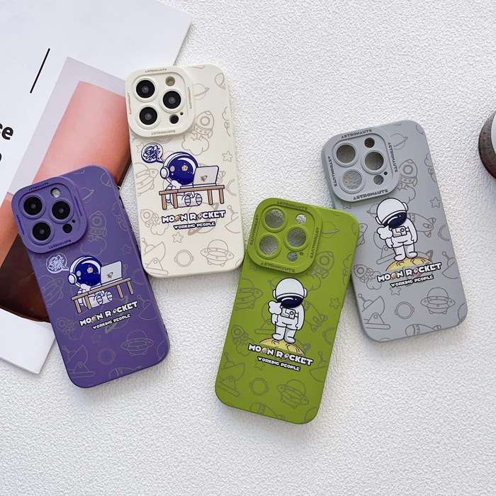 For iPhone X / XS Liquid Silicone Astronaut Pattern Phone Case(Green)