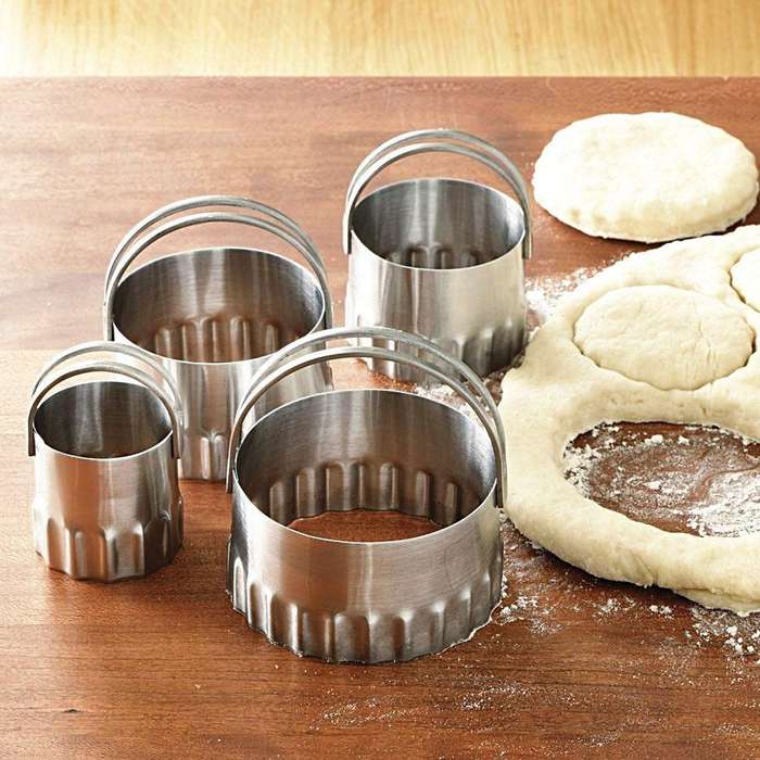 5 in 1 Stainless Steel Circular Wave Pattern Biscuit Cutter Set With Handle Fondant Tool Diameter...