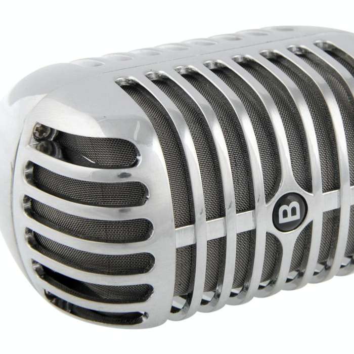 Professional Wired Classical Dynamic Microphone, Length: 18cm (Silver)