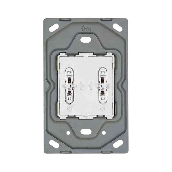 VETi 3 2 Lever 2-Way Light Switch Yoke 4 x 2