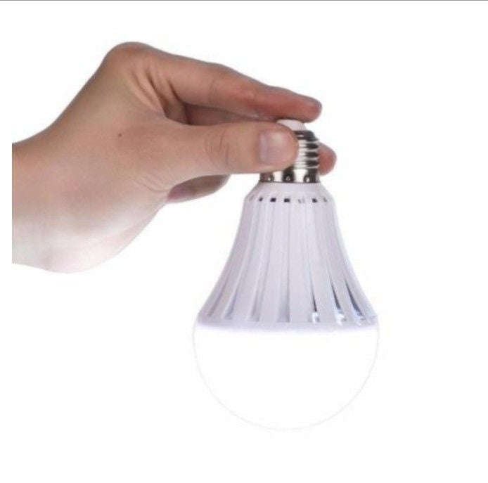 Techme E27 LED Cool White Rechargeable 9W Loadshedding Bulb