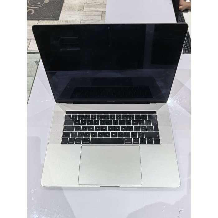 2018 Apple MacBook Pro 15-inch 2.6GHz 6-Core i7 (Touch Bar, 32GB RAM, 1TB SSD, Silver)  | model A...