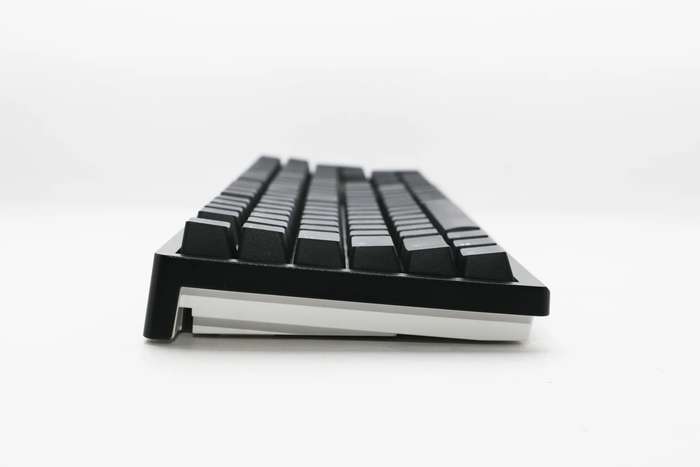 Ducky Keyboard Zero 6108 100% Mechanical Wireless Keyboard; RGB; USB 2.0 / 2.4GHz / BT - Cherry M...