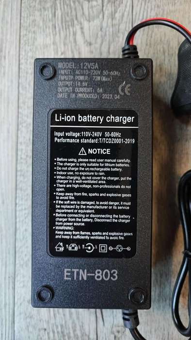 ETN-803 14.6vDC 5Amp Intelligent Lithium Battery Charger (10006655)
