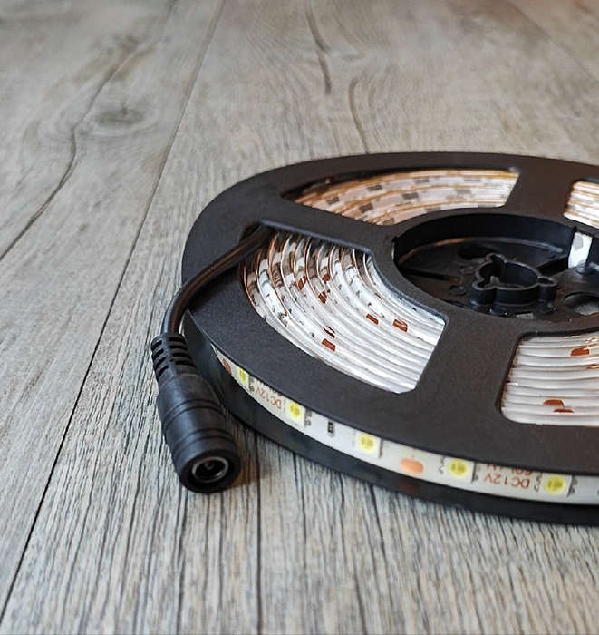 12v DC 5m 300 x 5050Led Chip Soft Cool White Weatherproof LED Light Strip Roll