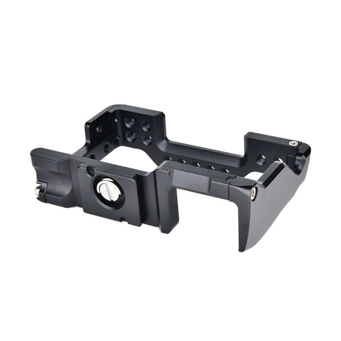 YELANGU C6 Camera Video Cage Stabilizer for Sony A6000 / A6300 / A6500 / A6400 (Black)