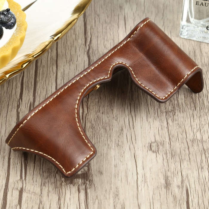 1/4 inch Thread PU Leather Camera Half Case Base for FUJIFILM XT200 (Coffee)